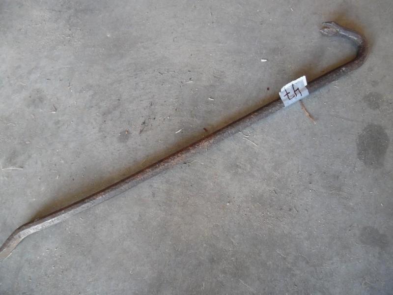 Pry bar
