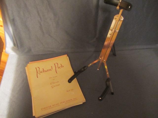 Hamilton Guitar Stand & Music