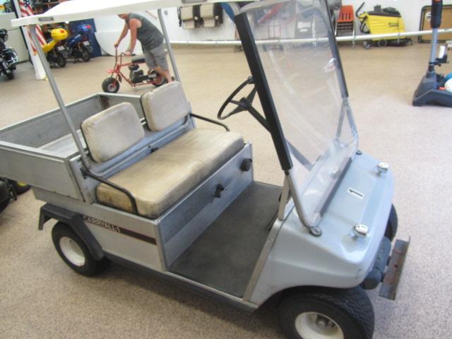 lot 1 image: Carry All-1 Club Golf Cart