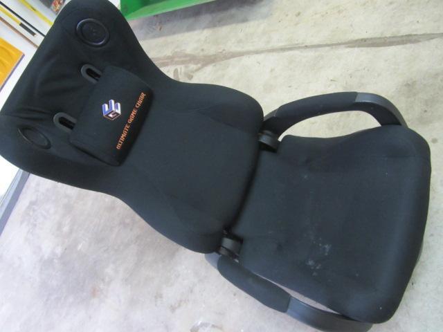 lot 111 image: Gaming Chair