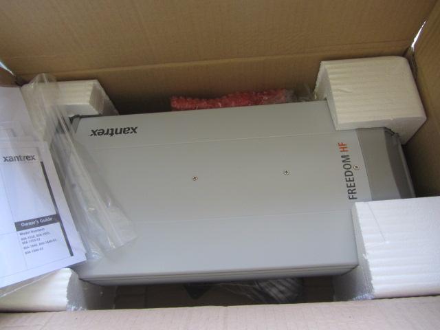lot 32 image: New Inverter Charger