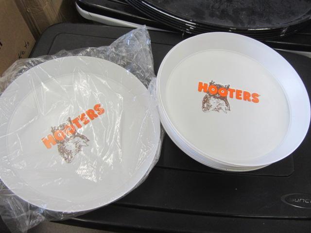 lot 74 image: Hooters Serving Trays