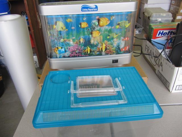 lot 79 image: Pet Carrier, Aquarium
