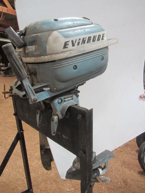 lot 101 image: Evinrude Light Twin Outboard