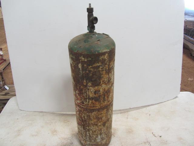 lot 125 image: Acetylene Tank