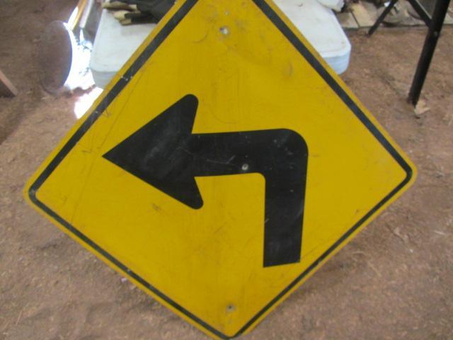lot 188 image: Aluminum Arrow Sign