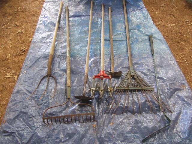 lot 224 image: Lawn & Garden Tools