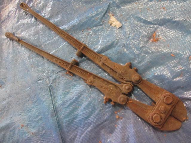 lot 234 image: Antique Bolt Cutter