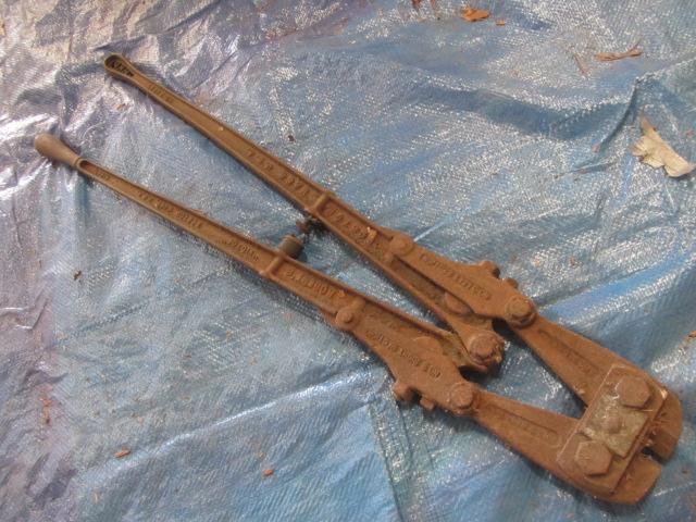 lot 235 image: Antique Bolt Cutter