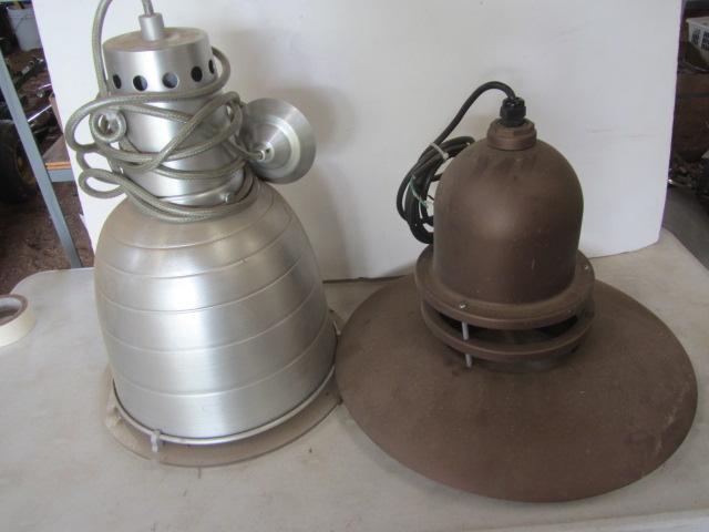 lot 273 image: Hanging Shop Lights