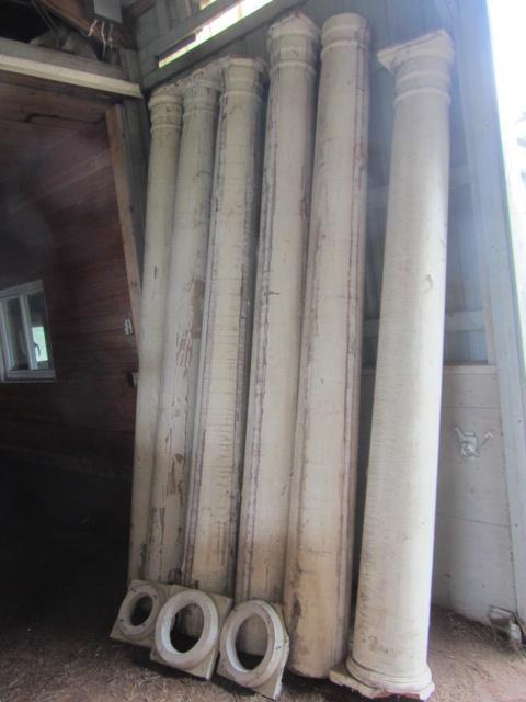 lot 278 image: Vintage Porch Columns