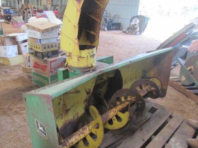 lot 3 image: John Deere 666 Snow Blower Attachment
