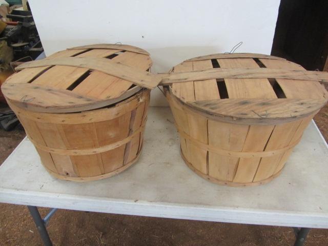 lot 313 image: Wooden Bushel Baskets & Covers