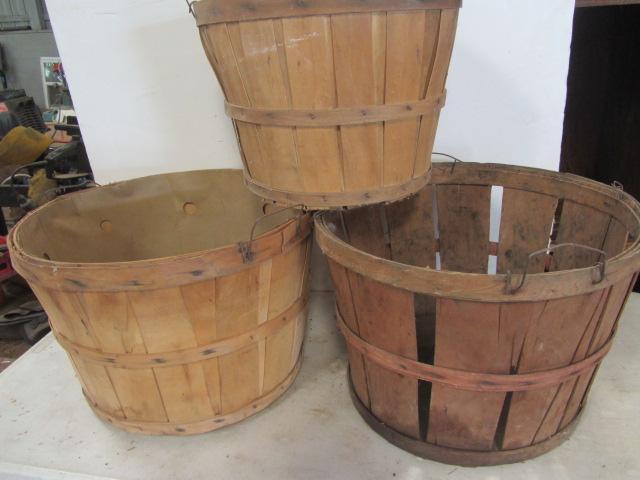 lot 314 image: Wooden Fruit Baskets