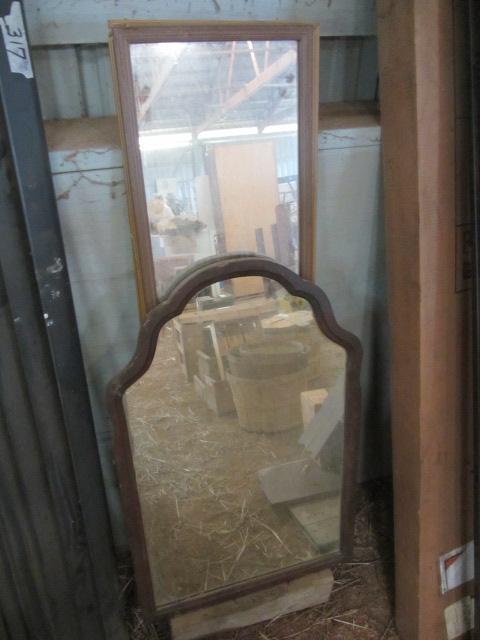 lot 322 image: Dresser Mirrors, Dressing Mirrors