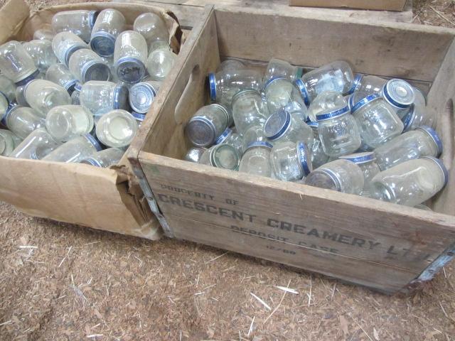 lot 334 image: Crescent Creamery Milk Case, Baby Food Jars