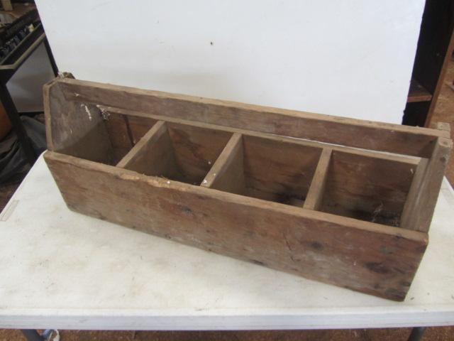 lot 350 image: Wood Tool Carrier
