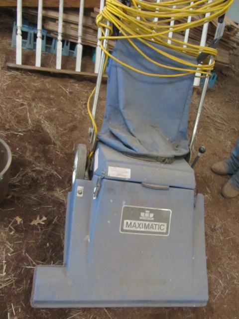 lot 353 image: Commercial Floor Sweeper