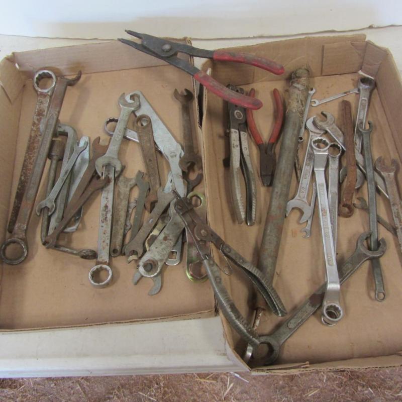 lot 37 image: Wrenches, Snap Ring Pliers