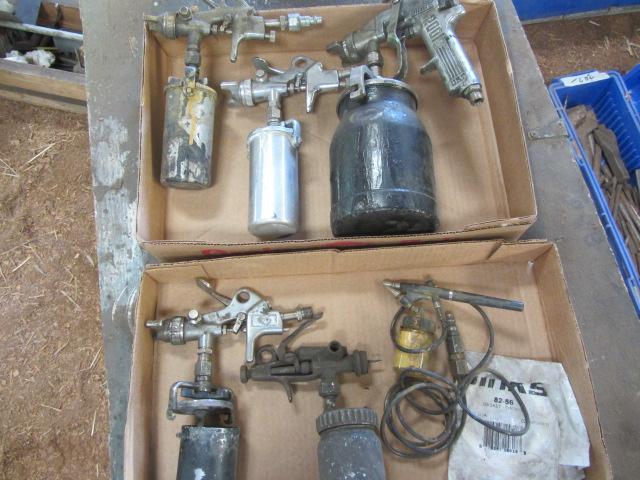 lot 396 image: Binks Paint Gun, Detail & Air Brush