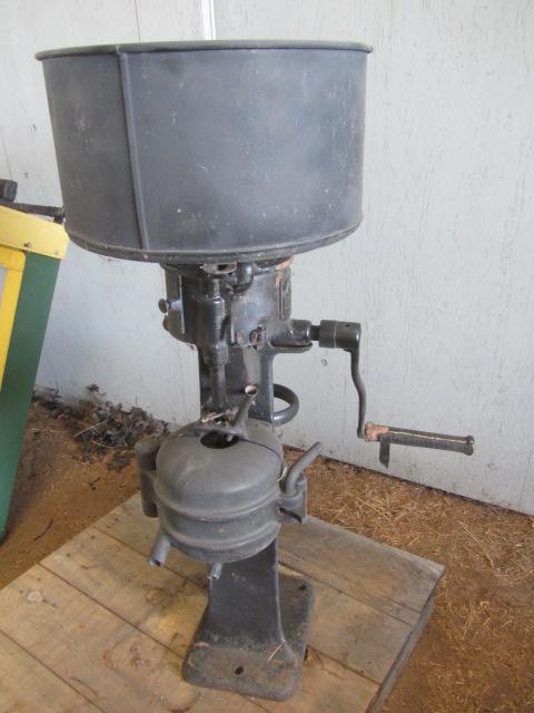 lot 405 image: Melolte Cream Separator