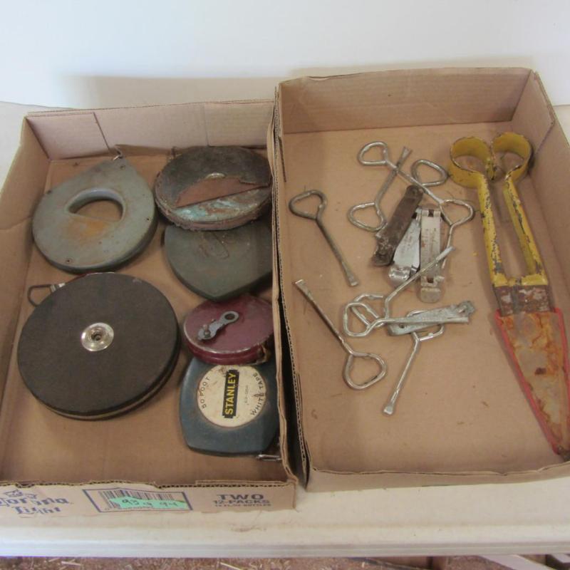lot 44 image: Sheep Shears, Openers, Tapes