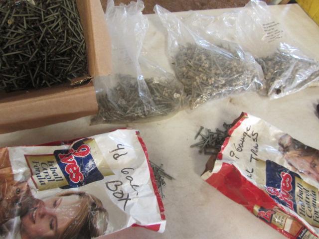 lot 440 image: Pole Barn Screws, Nails