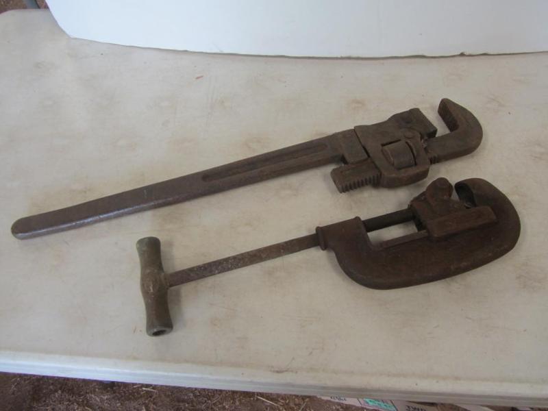 lot 46 image: Ridgid Pipe Cutter, Wrench