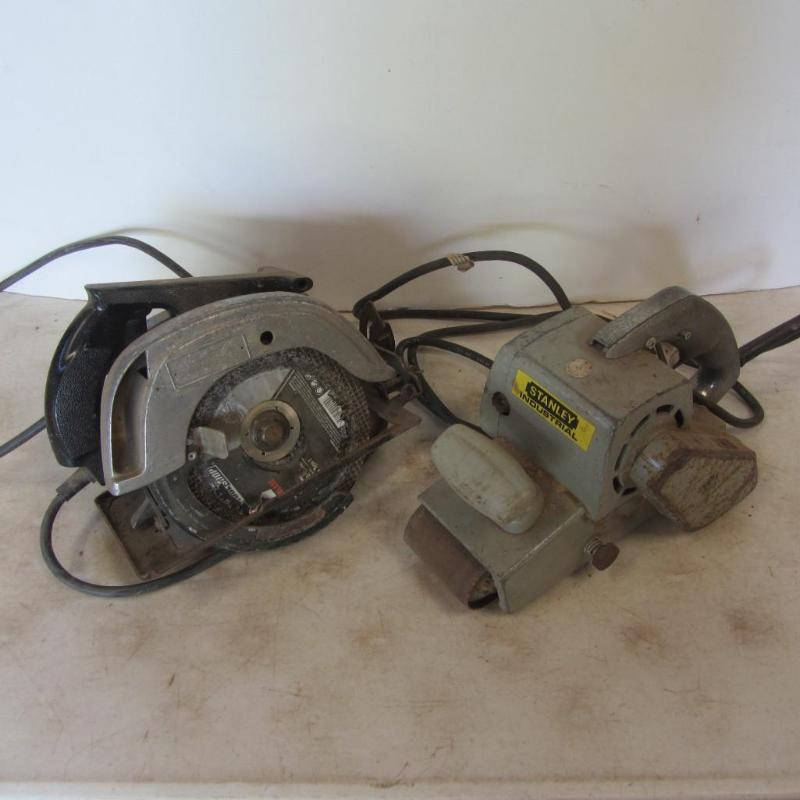lot 57 image: Super Duty Sander, Circular Saw