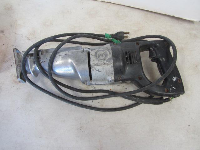 lot 82 image: B&D Reciprocating Saw
