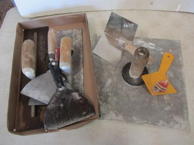 lot 96 image: Mud Board, Trowels, Putty Knives