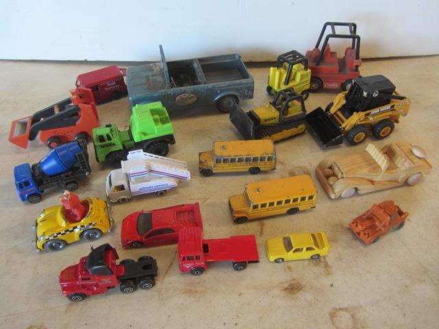 Intl Scout, JD Skidster School Buses