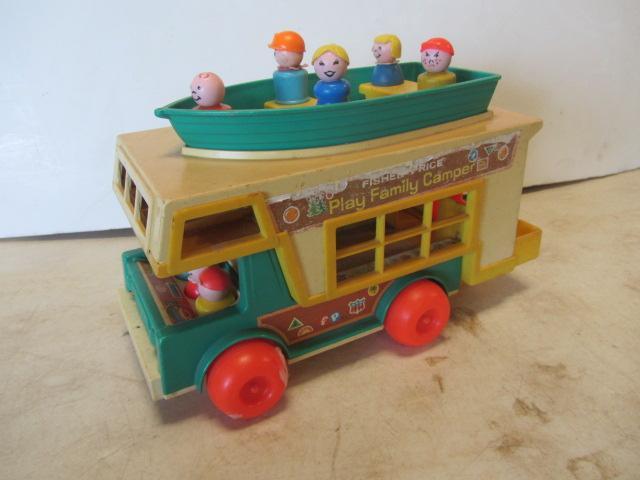 Play Family Camper