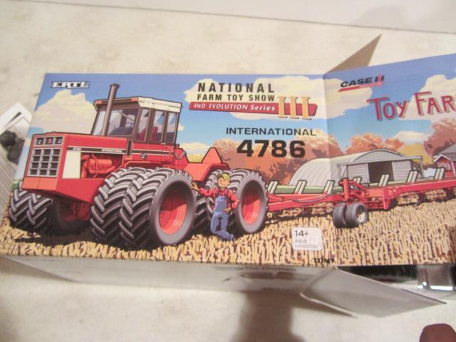 lot 109 image: Intl 4786 Toy Tractor