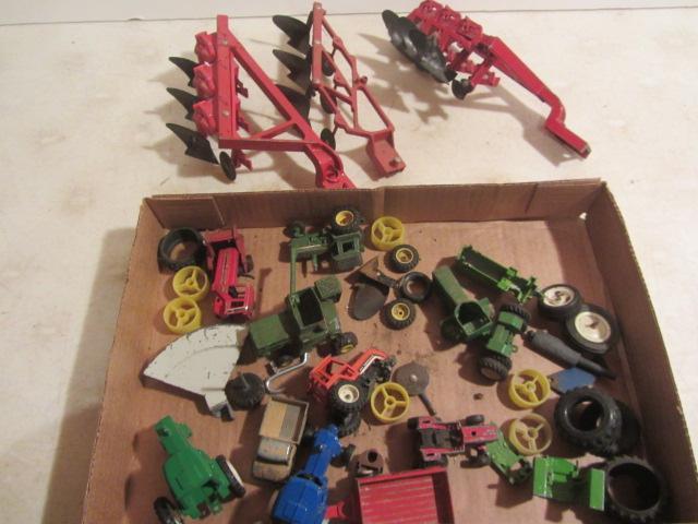 lot 141 image: Farm Toys & Implements
