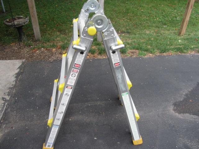 lot 18 image: Articulating Ladder