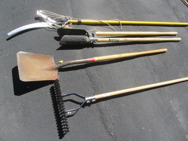 lot 192 image: Garden Hand Tools