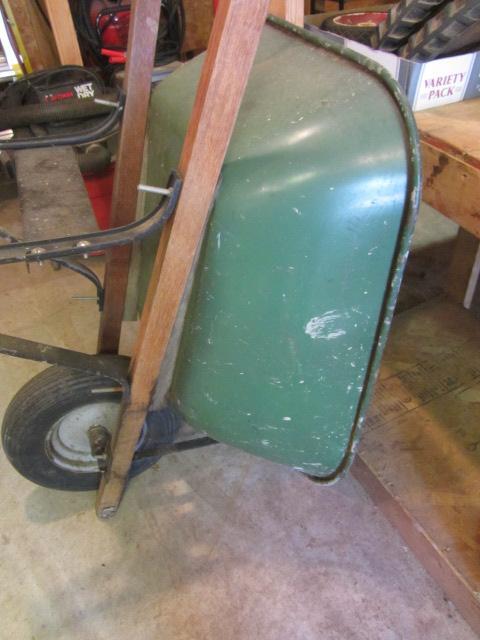 lot 203 image: Wheelbarrow