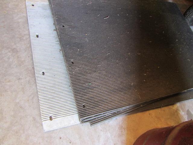 lot 208 image: Rubber Floor Mats