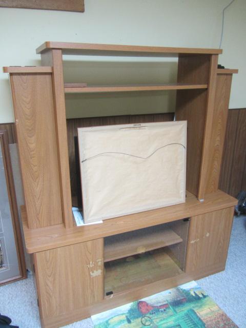 lot 226 image: Media Center With Storage