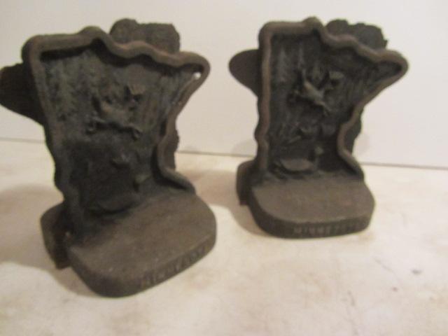 lot 75 image: MN Cast Bookends
