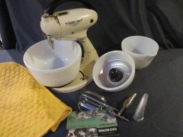 lot 100 image: HB Stand Mixer