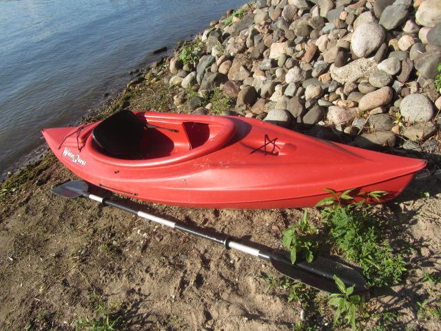 lot 103 image: Water Quest Kayak