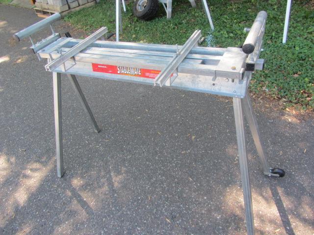 lot 127 image: Portable Bench Work Stand