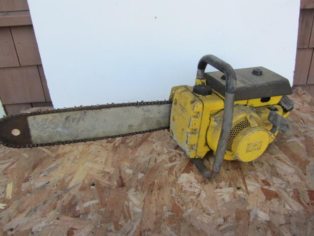 lot 136 image: McCulloch Model 450 Chainsaw