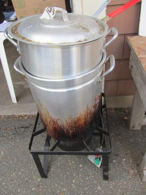 lot 155 image: Turkey Fryer