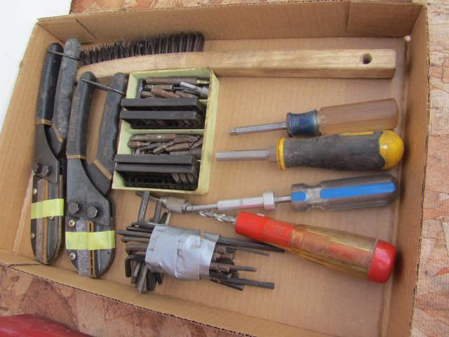 lot 177 image: Handi-Cut, Screwdrivers, Nut Busters