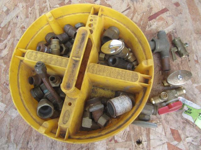 lot 179 image: Gas & Water Fittings