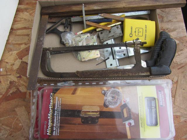 lot 181 image: Hinge & Mortise Kit, Squares,