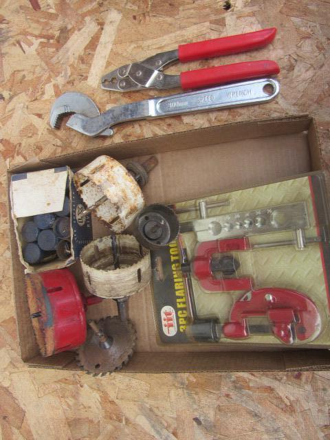 lot 189 image: Flaring Tool, Hole Saws, Crimping Tool